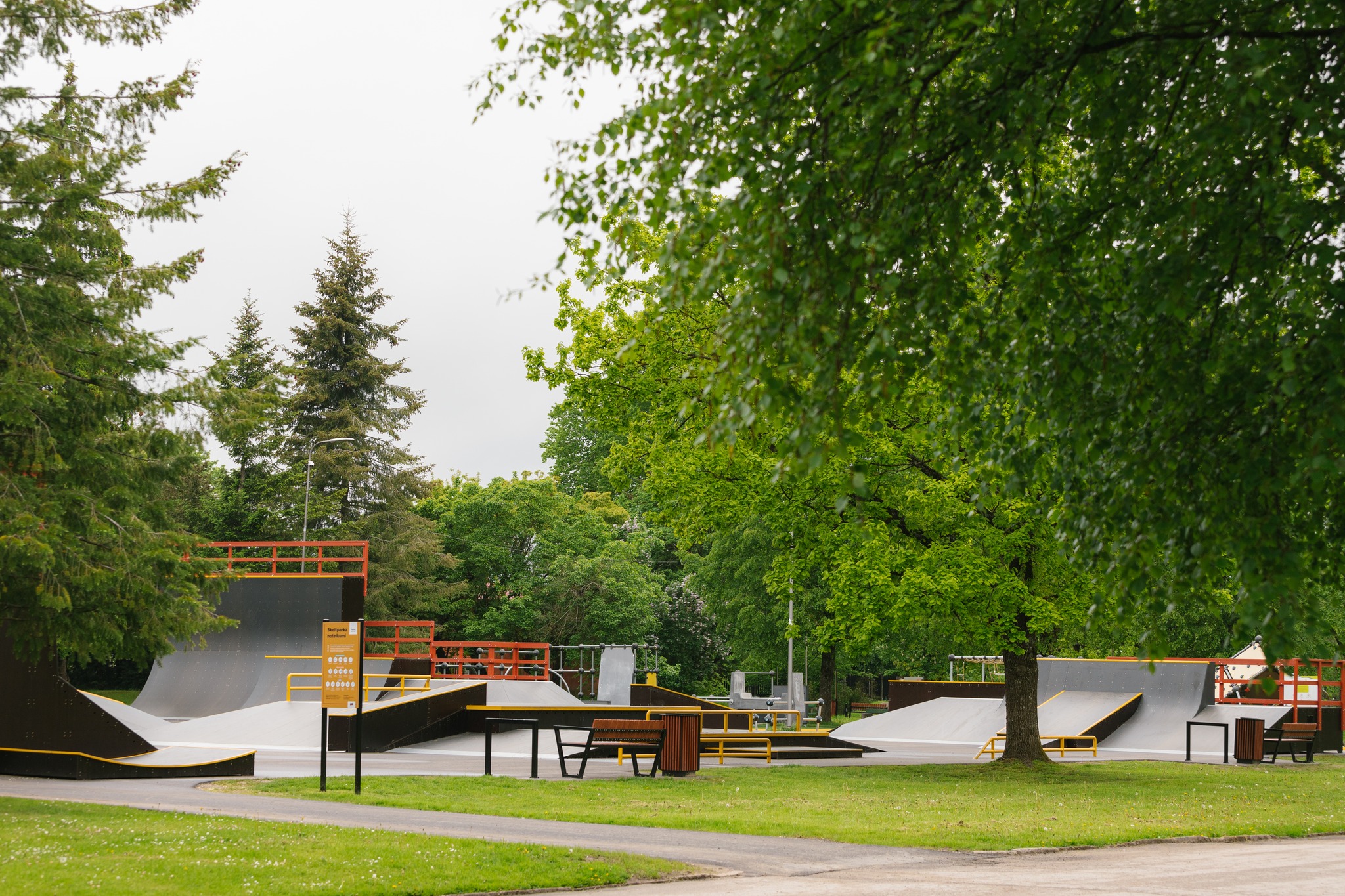 Kuldigos riedučių riedlenčių ir bmx dviračių (skate) parkas